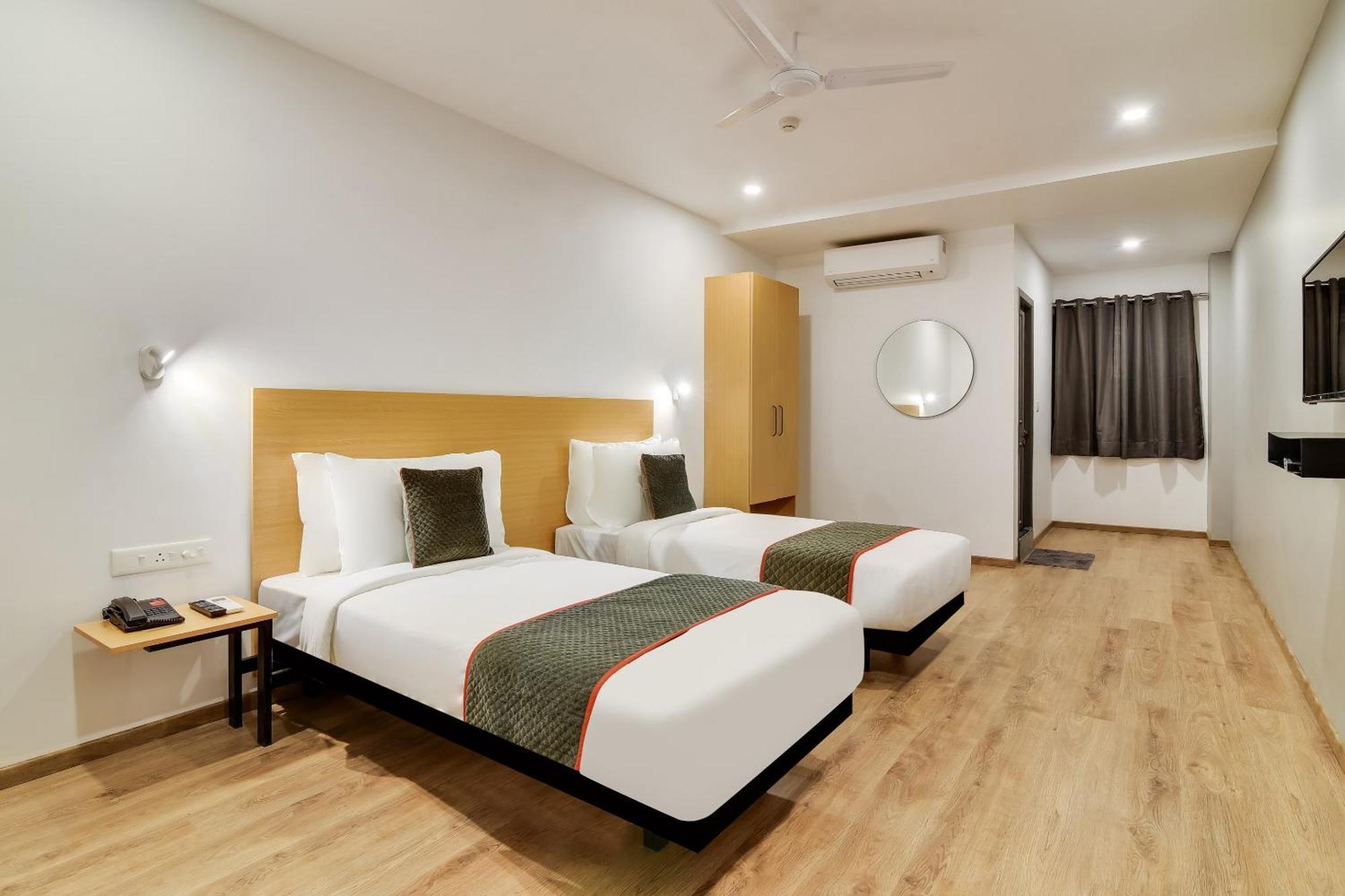 Townhouse Kovilambakkam Chennai Eksteriør bilde